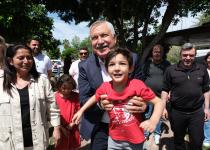 Geleceğimizi Aydınlatacak, Yarınımızı Yüceltecek Olan Çocuklarımızdır