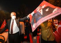 Cumhuriyeti kutlarken çok daha güzelsin Adana!