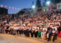 Kalleş Bir Saldırıda Katledilen Adana Büyükşehir Belediyesi Özel Kalem Müdür Vekili Samet Güdük, Çok Sevdiği İlkay Akkaya Konseri İle Anıldı