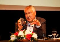 Apartman görevlilerine Kemal Kılıçdaroğlu ve Zeydan Karalar desteği…