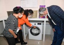Göçle gelenler ve gelir düzeyi düşük olanlar için çamaşırhane