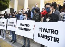 Başkan Zeydan Karalar’dan tiyatroculara destek