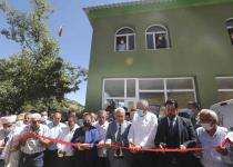 Zeydan Karalar gidilmeyen köylere gidiyor, yarım asırdır yapılmayan hizmetleri yapıyor