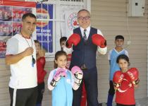 Büyükşehir; Güzelevler Mahallesi’nde Çocuk Şenliği düzenledi...Kız çocuklarına Taekwondo dersi…