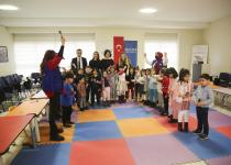 İyilik dolu kalpleri ve bütün masumluklarıyla büyüklere örnek oldular