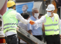 Başkan Zeydan Karalar’dan Büyükşehir çalışanlarına yeni yıl öncesi çifte müjde