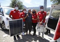 Elektrikten yoksun kalan afetzedelere güneş paneli sistemi dağıtılıyor