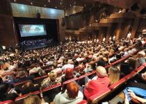 31. Uluslararası Adana Altın Koza Film Festivali’nde “Onur Ödülleri” Usta Oyuncular Demet Akbağ ve Uğur Polat’a Verildi