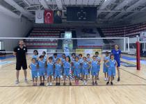 Başkan Zeydan Karalar, binlerce gencin spor yapmasına olanak tanıyor