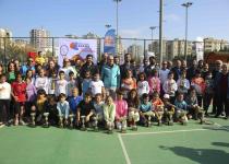 Büyükşehir, miniklerin tenis sevgisini turnuvaya dönüştürdü